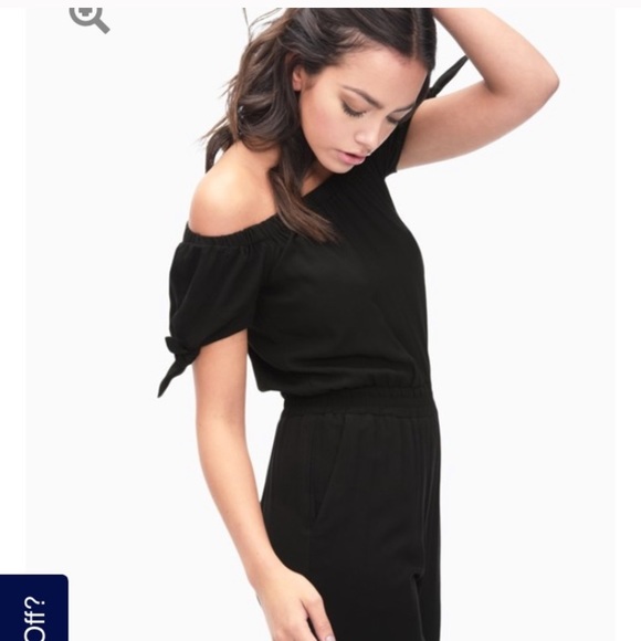 Black Splendid off the shoulder jumpsuit - Picture 2 of 7